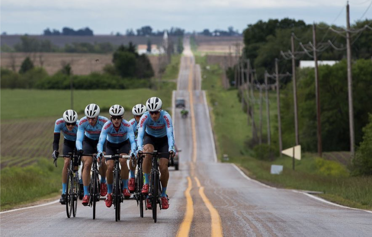 Move Up riders working together in a rotating paceline